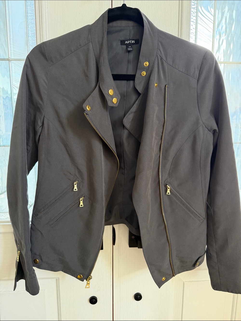 APT. 9 Women's Charcoal Gray Moto Jacket with Gold Hardware Sz XS. Like New